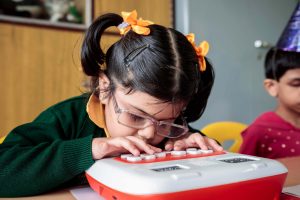 Braille : Het Empoweren van Individuen door Inclusie en Zelfredzaamheid